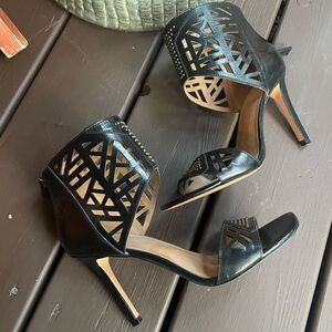 Nine West sculptural heels size 8